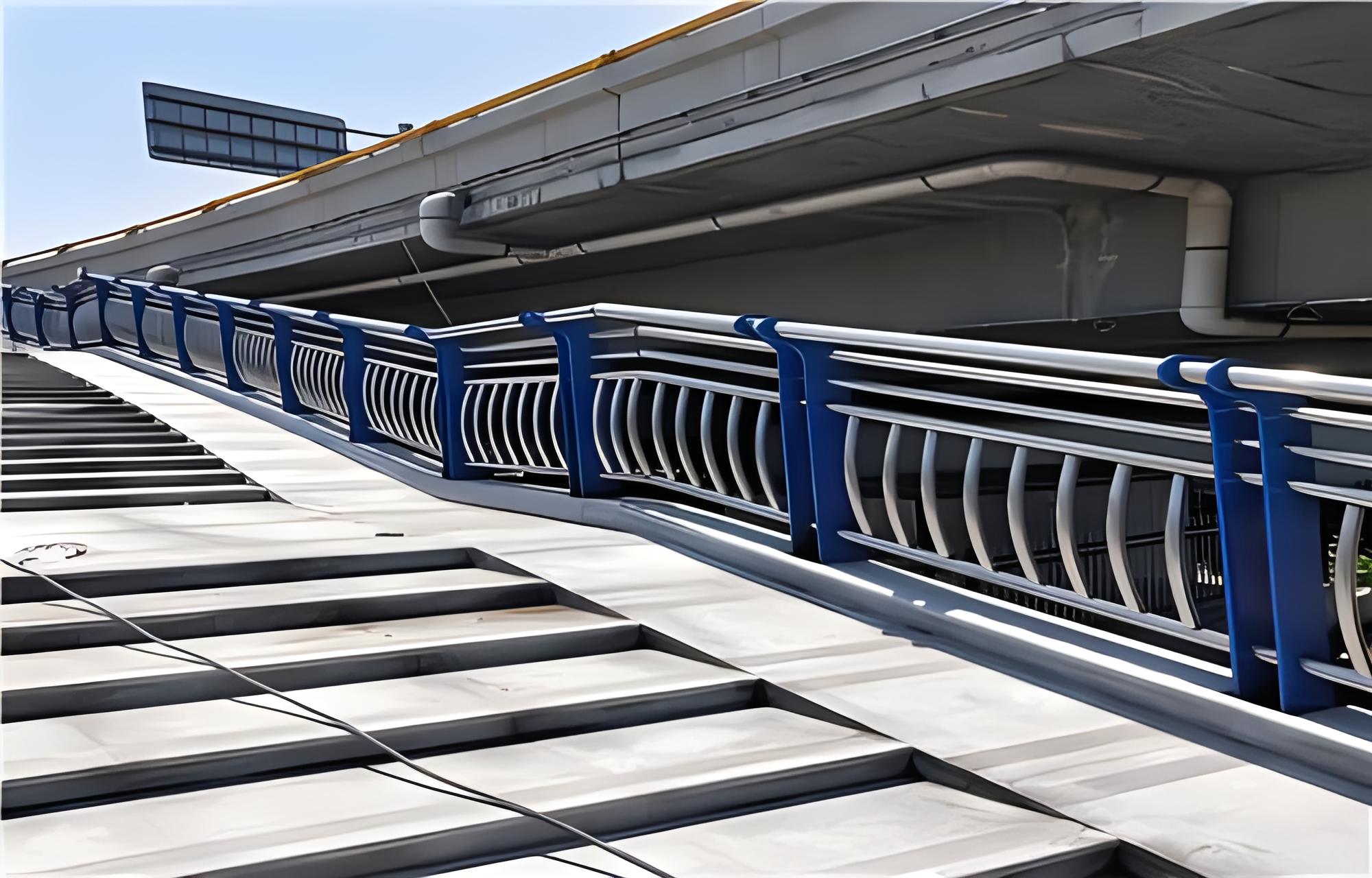 伊犁不锈钢桥梁护栏维护方案：确保安全，延长使用寿命